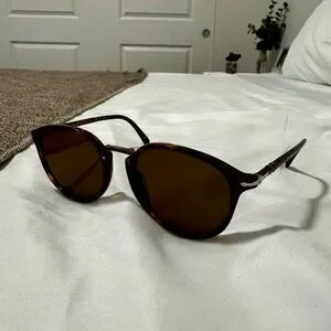 Persol polarized typewriter evolution sunglasses in tortoise. Unisex Sunglasses Persol Typewriter evolution Tortoise PO3210S 24  main image 4